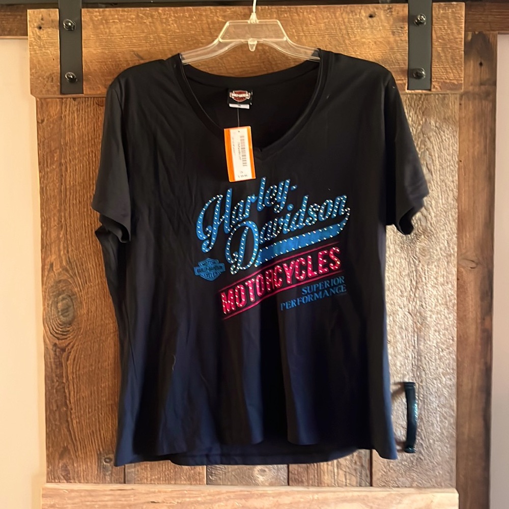 Black short sleeve